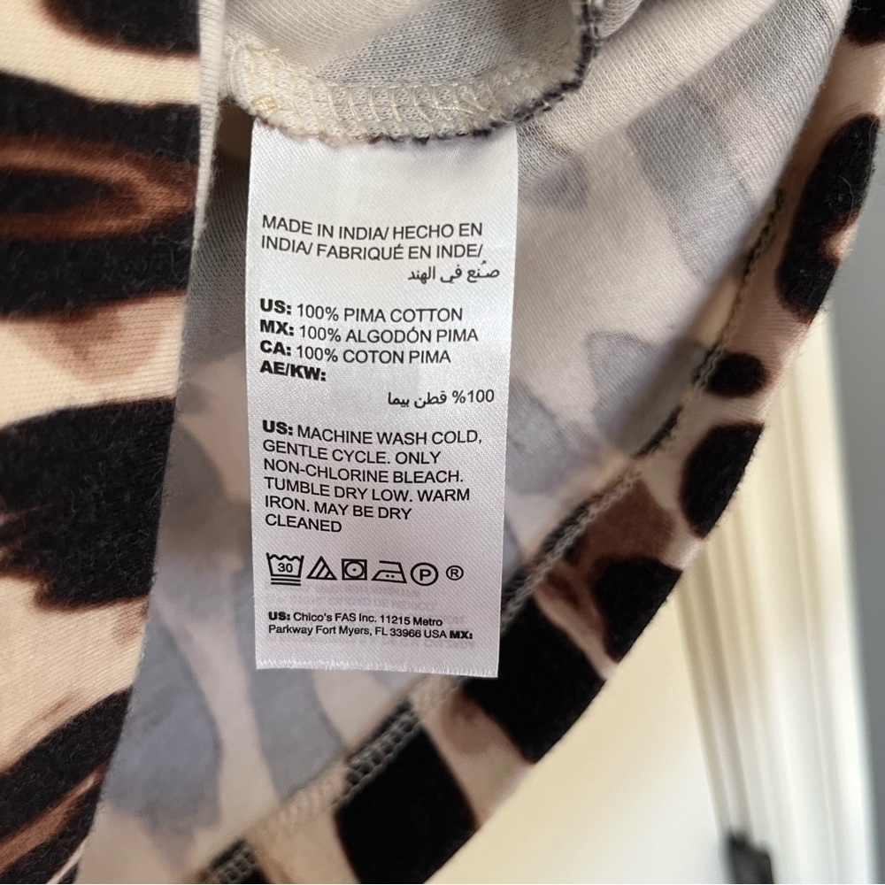 Chicos Leopard Print Top Size 1 - Picture 3 of 4
